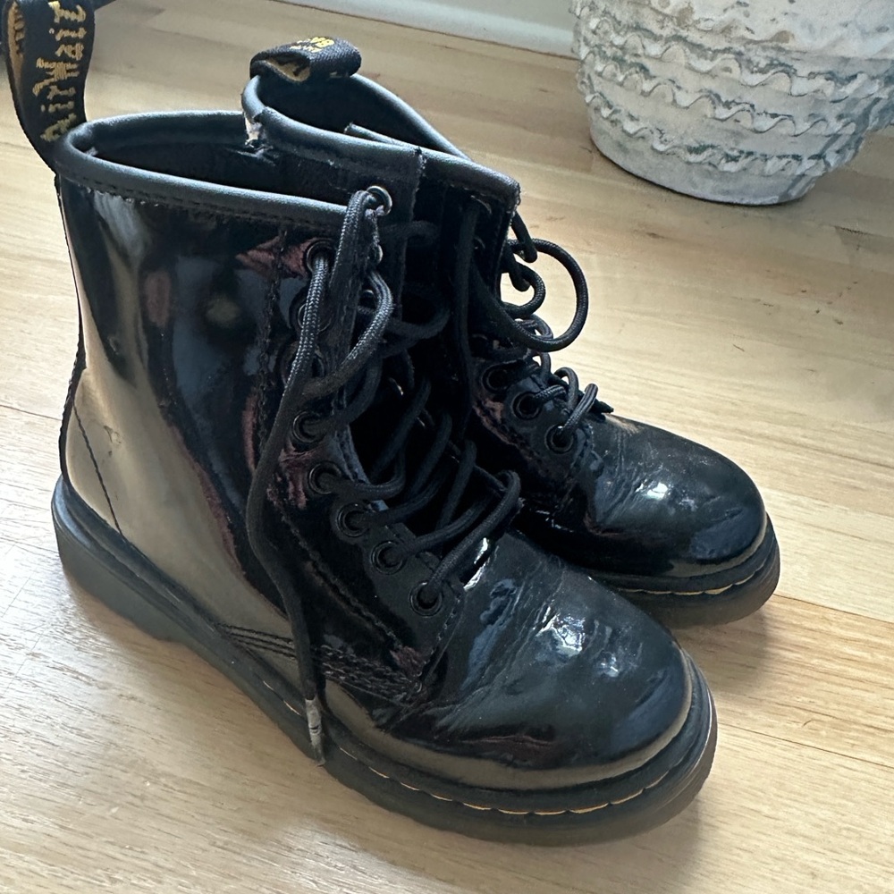 Kids black Patent Dr. Martens size 11